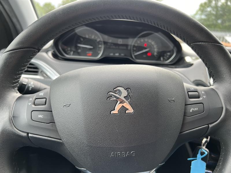 Peugeot 2008 1.2 PURETECH 130CV STYLE