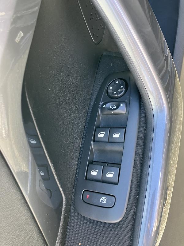 Peugeot 2008 1.2 PURETECH 130CV STYLE