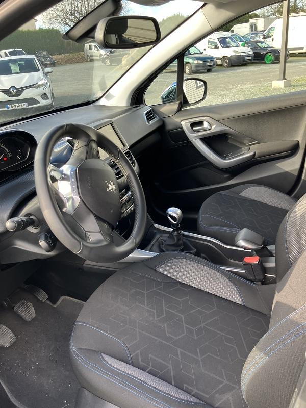 Peugeot 2008 1.2 PURETECH 130CV STYLE