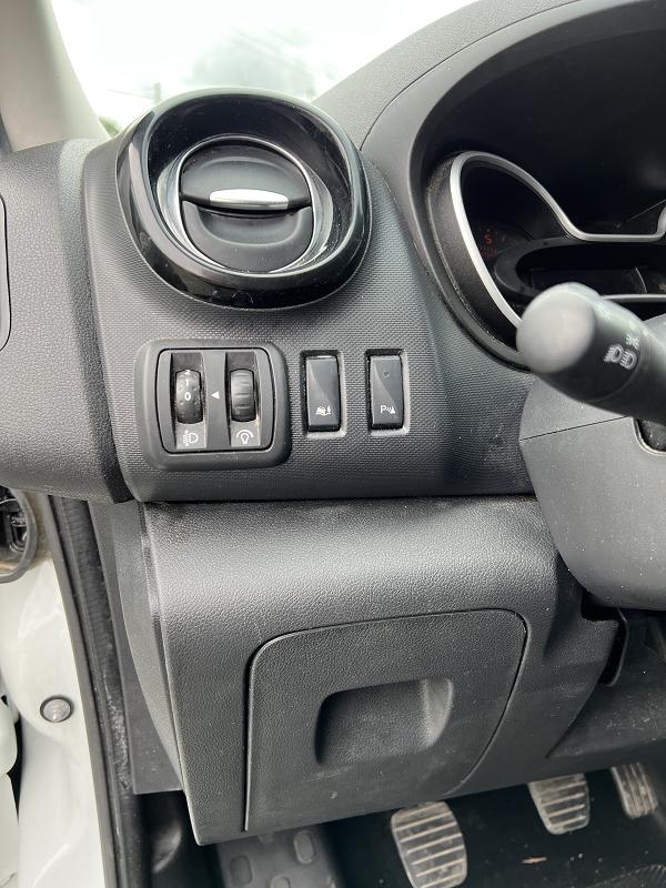 Nissan NV300 2.0 DCI L1H1 2T8 120CH OPTIMA