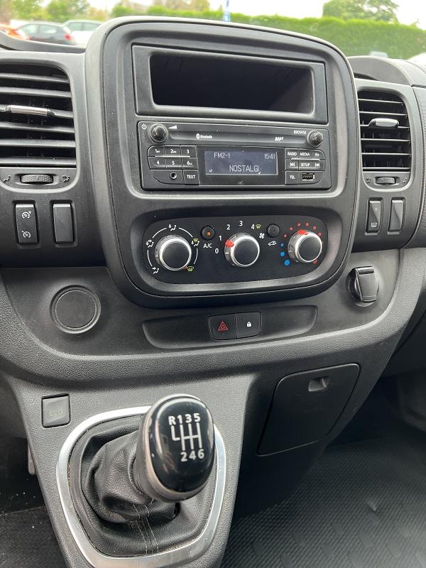 Nissan NV300 2.0 DCI L1H1 2T8 120CH OPTIMA