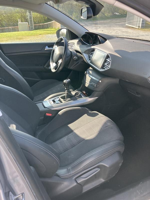 Peugeot 308 1.5BLUEHDI 130CV ALLURE