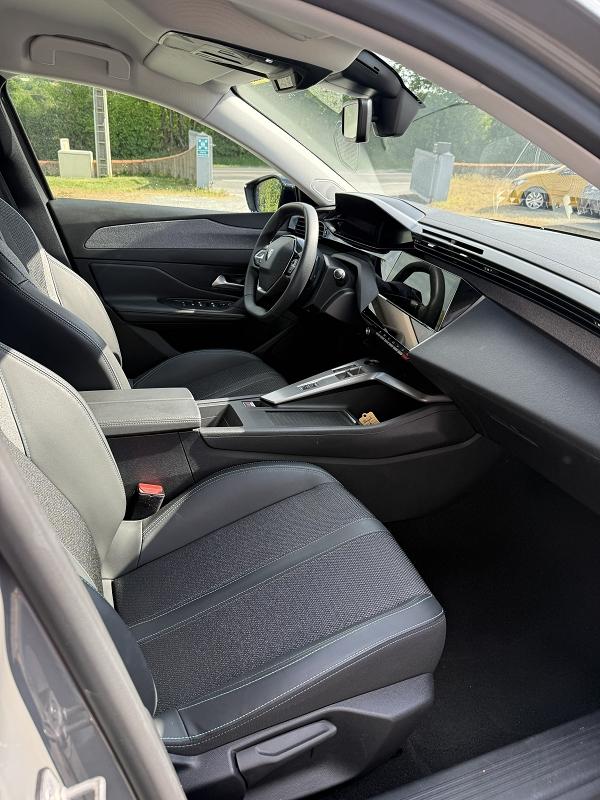 Peugeot 408 1.2I HYBRID -136 - BV E-DCS6 ALLURE