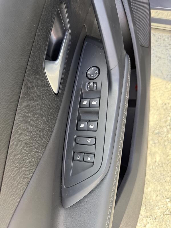 Peugeot 408 1.2I HYBRID -136 - BV E-DCS6 ALLURE
