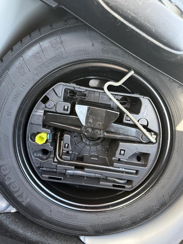 Peugeot 208 1.2I PURETECH 12V - 68 LIKE
