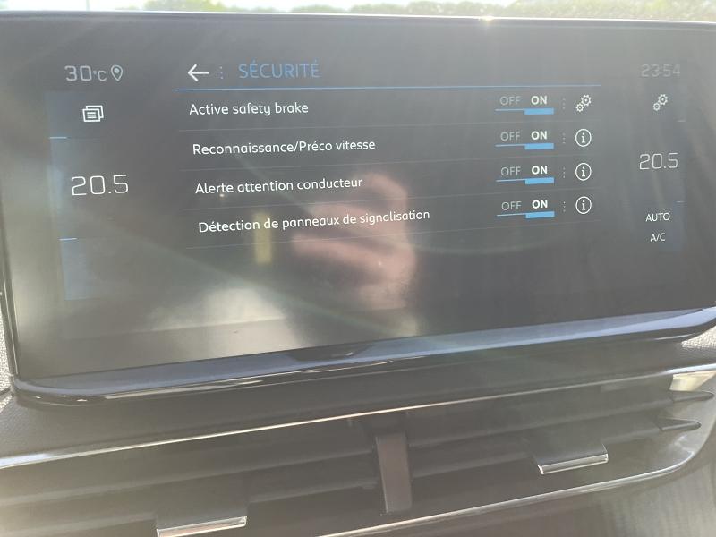 Peugeot 3008 1.5 BLUEHDI S&S - 130 BV EAT8 Active Business