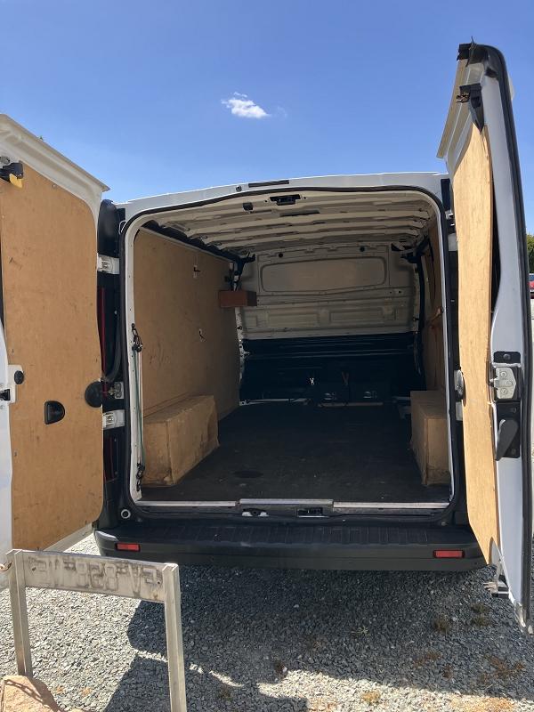 Renault Trafic III PHASE 2 L2H1 1300 KG 2.0 DCI - 120 S&S FOURGON GRAND CON