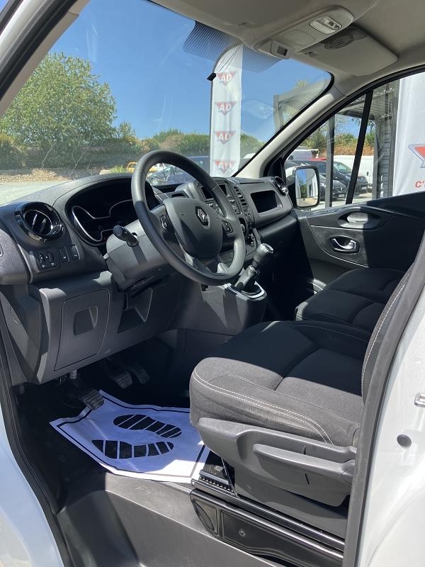 Renault Trafic III PHASE 2 L2H1 1300 KG 2.0 DCI - 120 S&S FOURGON GRAND CON