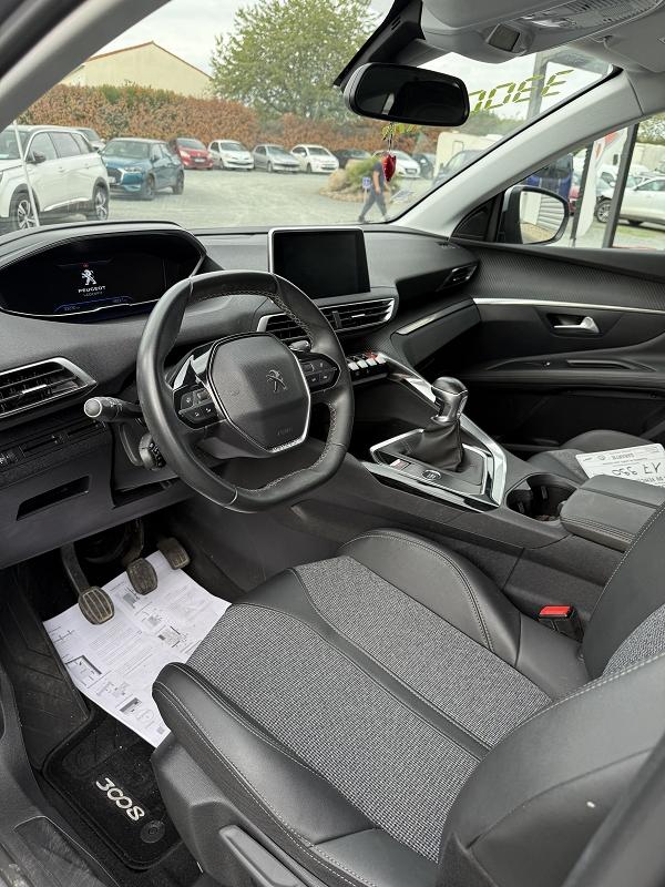 Peugeot 3008 1.5 BLUE HDI 130CV ALLURE
