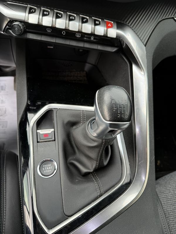 Peugeot 3008 1.5 BLUE HDI 130CV ALLURE