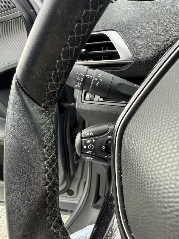 Peugeot 3008 1.5 BLUE HDI 130CV ALLURE