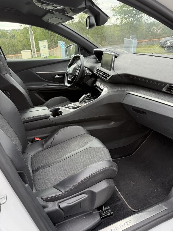 Peugeot 5008 1.5 BHDI 130 CV EAT8 ALLURE