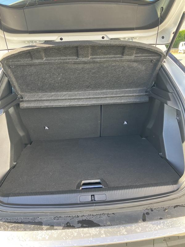 Peugeot 2008 1.5 BLUEHDI S&S - 130 BV EAT8 ALLURE