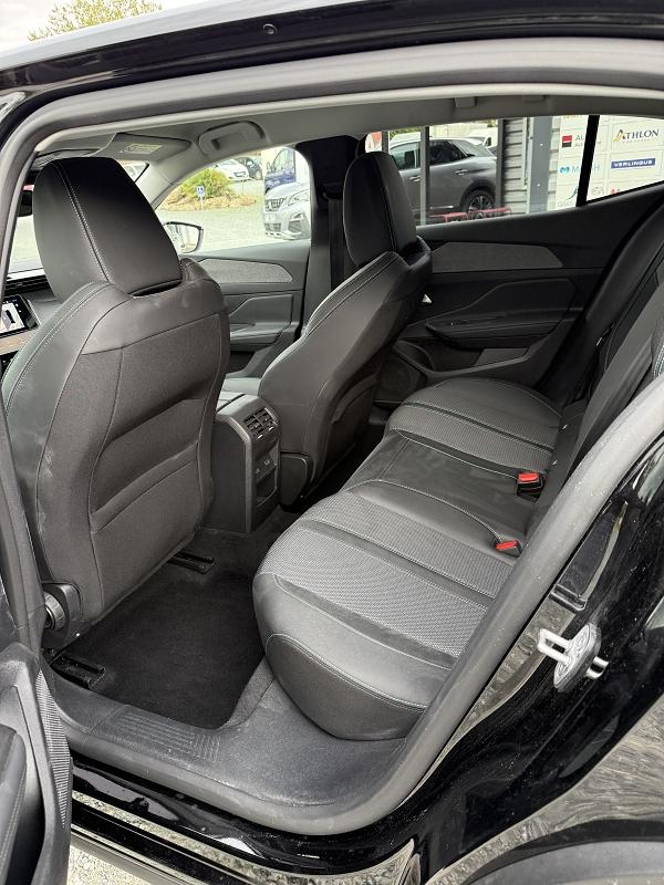 Peugeot 408 1.2I HYBRID -136/145 - BV E-DCS6 ALLURE