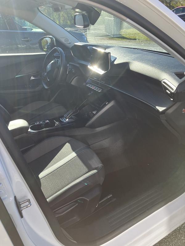 Peugeot 2008 1.5 BLUEHDI S&S - 130 BV EAT8 ALLURE