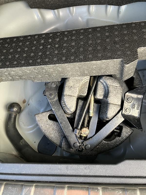 Peugeot 2008 1.6 BLUEHDI 120CV ALLURE