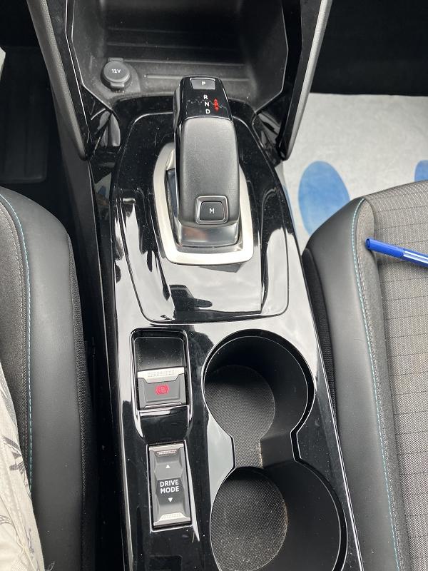 Peugeot 2008 1.5 BLUEHDI S&S - 130 BV EAT8 ALLURE BUSINESS